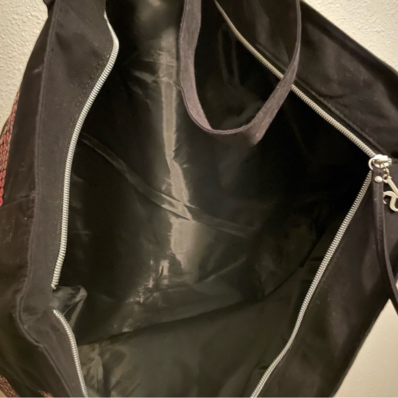 🖤🩷VS🩷🖤 Victoria Secret Hot Pink Sequins tote - Picture 5 of 9